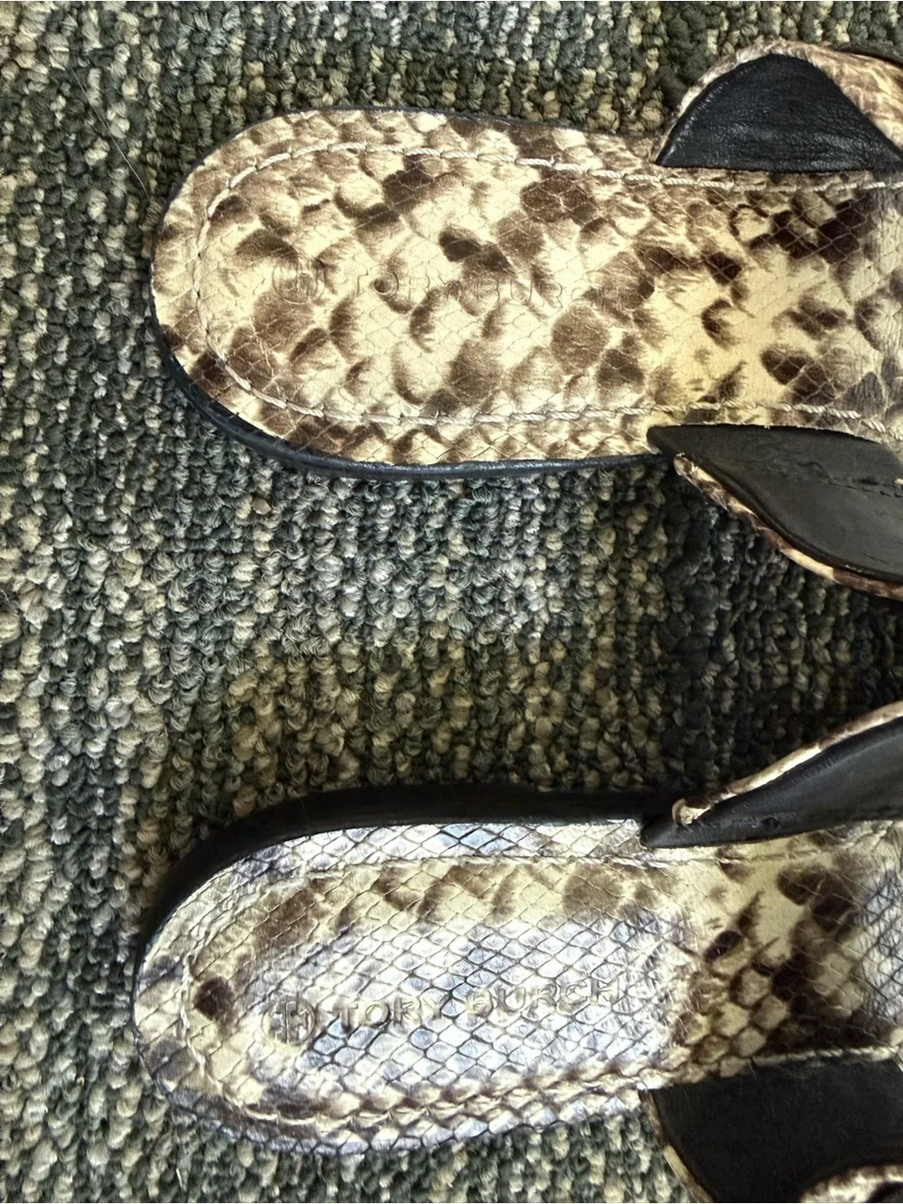 Tory Burch Leigh sandals size 10.5 black snakeskin